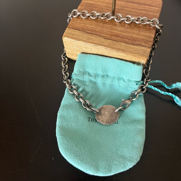 Authentic Tiffany & Co. Choker - Picture 5 of 6